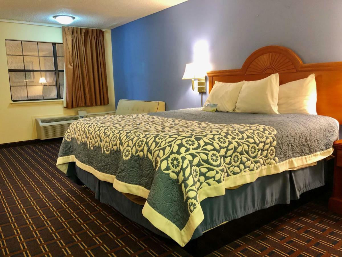 Days Inn By Wyndham Downtown-Nashville West Trinity Lane Habitación foto