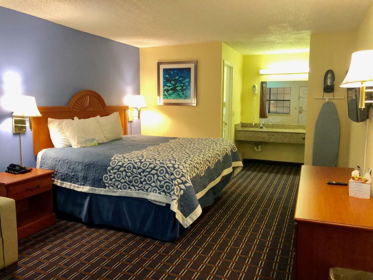 Days Inn By Wyndham Downtown-Nashville West Trinity Lane Habitación foto